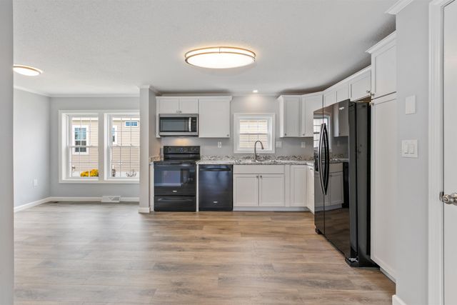 319 Salmon Avenue, Portsmouth, NH 03801