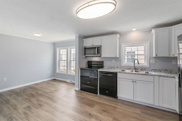 319 Salmon Avenue, Portsmouth, NH 03801