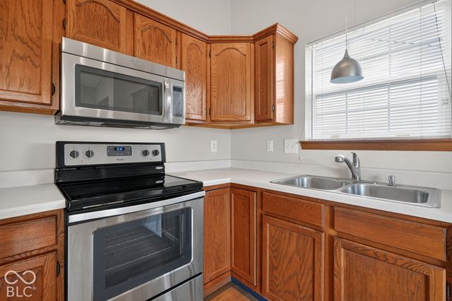 12037 Bearsdale Drive, Indianapolis, IN 46235