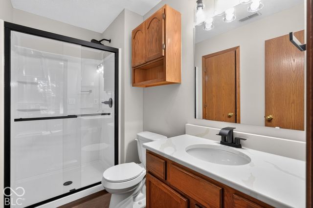 12037 Bearsdale Drive, Indianapolis, IN 46235