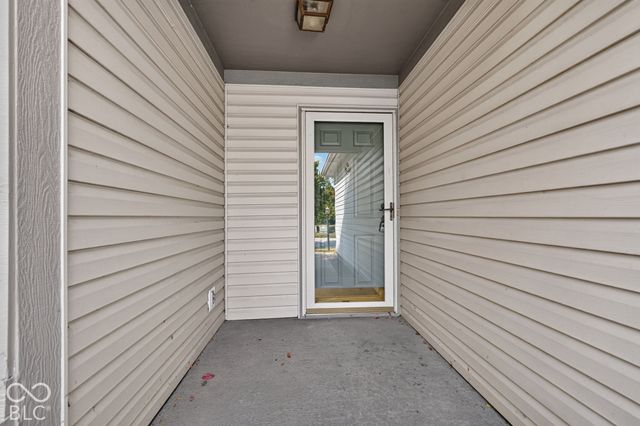 12037 Bearsdale Drive, Indianapolis, IN 46235