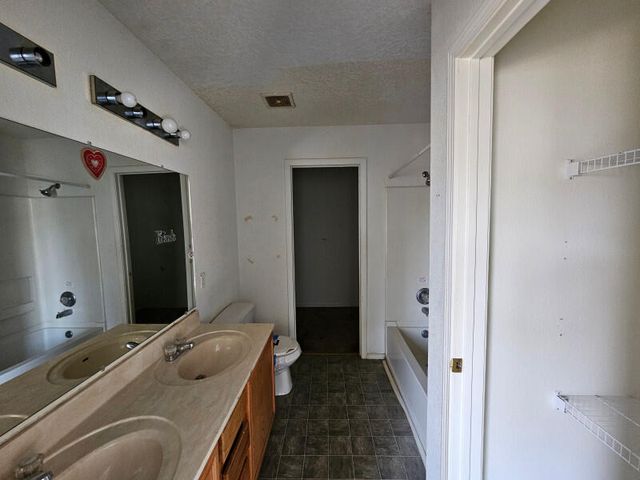 8709 Sawgrass Place NW, Albuquerque, NM 87121