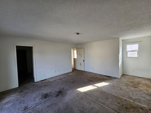 8709 Sawgrass Place NW, Albuquerque, NM 87121