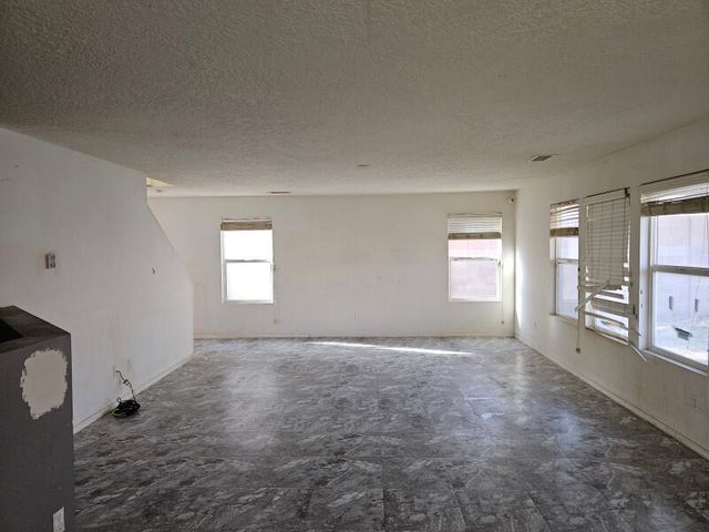 8709 Sawgrass Place NW, Albuquerque, NM 87121