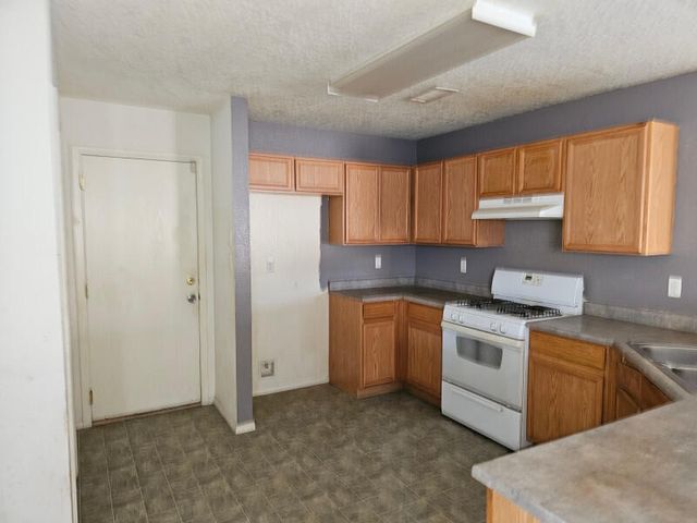 8709 Sawgrass Place NW, Albuquerque, NM 87121