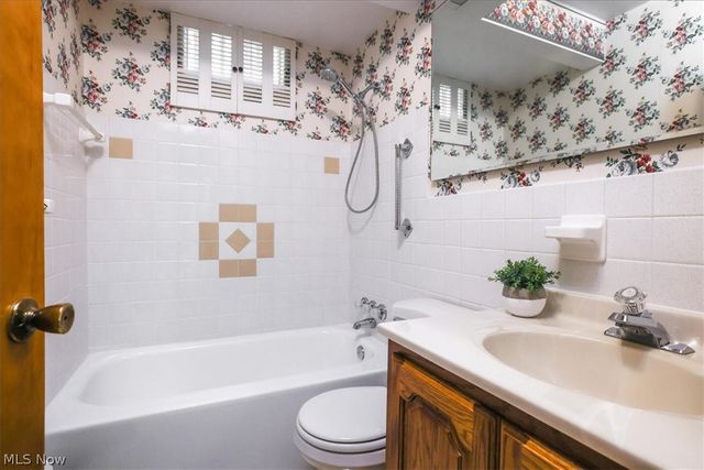 2915 Friar Drive, Parma, OH 44134