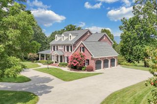 5736 Blacksburg RD, Troutville, VA 24175