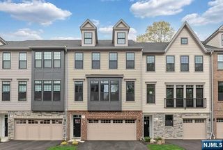 92 Cinnamon Drive, Upper Saddle River, NJ 07458