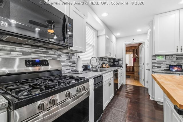 16 B Street, St Albans, WV 25177