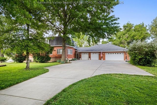 16 B Street, St Albans, WV 25177
