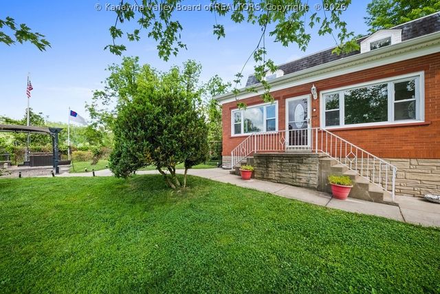16 B Street, St Albans, WV 25177