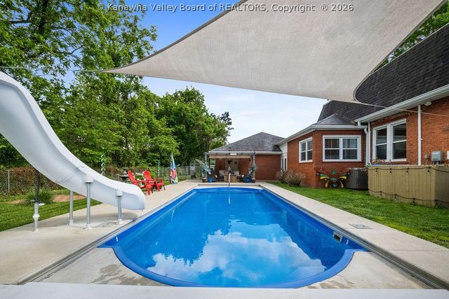 16 B Street, St Albans, WV 25177