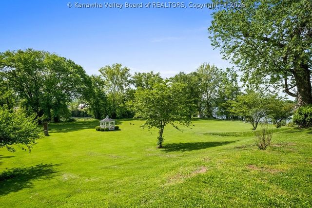 16 B Street, St Albans, WV 25177