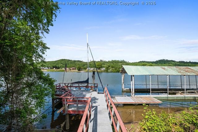 16 B Street, St Albans, WV 25177