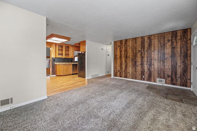 175 W WASHINGTON AVE, Murray, UT 84107