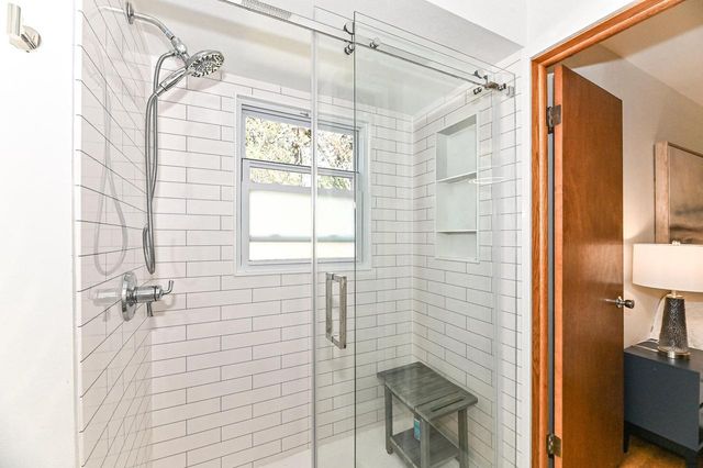 3020 Navajo TRAIL, Racine, WI 53404