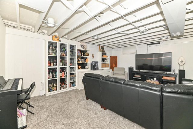 3020 Navajo TRAIL, Racine, WI 53404
