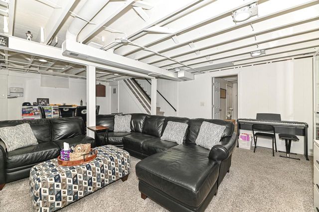 3020 Navajo TRAIL, Racine, WI 53404