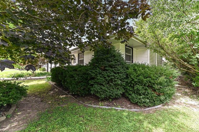 3020 Navajo TRAIL, Racine, WI 53404