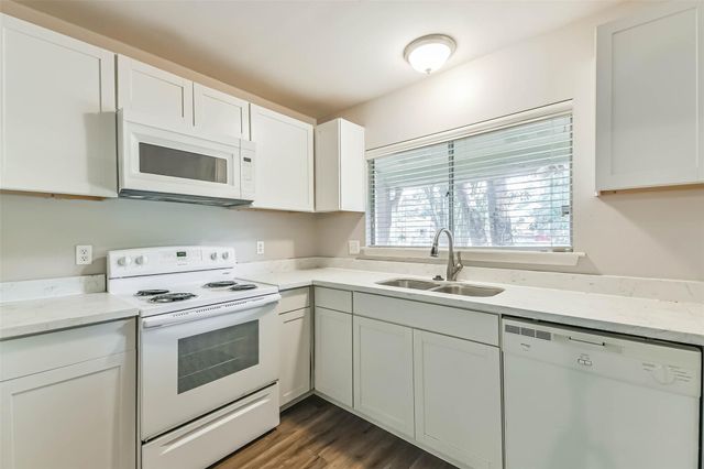83 Marabou Place, The Woodlands, TX 77380