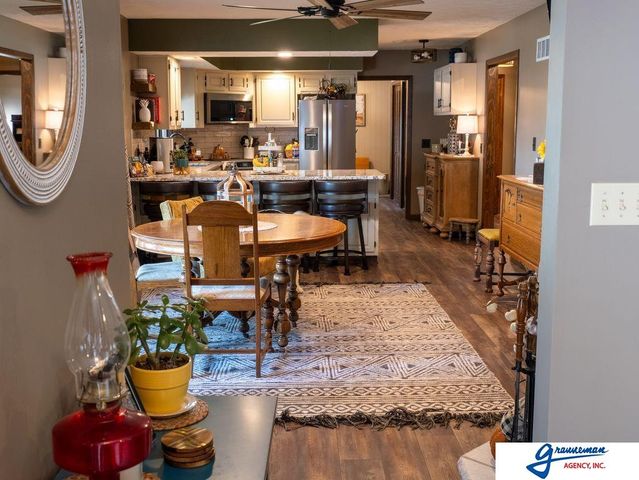 7061 E Maple Road, Holmesville, NE 68310