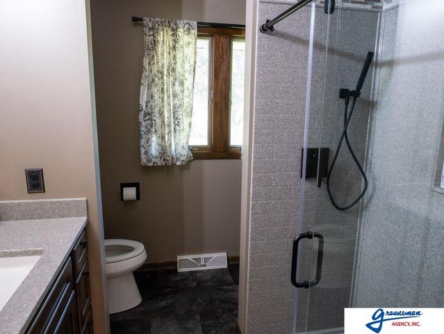 7061 E Maple Road, Holmesville, NE 68310