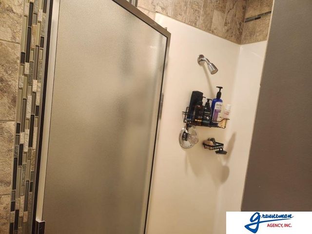 7061 E Maple Road, Holmesville, NE 68310