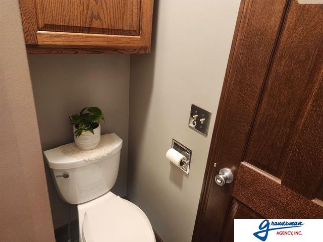 7061 E Maple Road, Holmesville, NE 68310