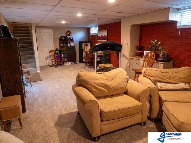 7061 E Maple Road, Holmesville, NE 68310