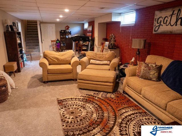 7061 E Maple Road, Holmesville, NE 68310