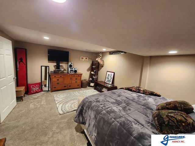 7061 E Maple Road, Holmesville, NE 68310