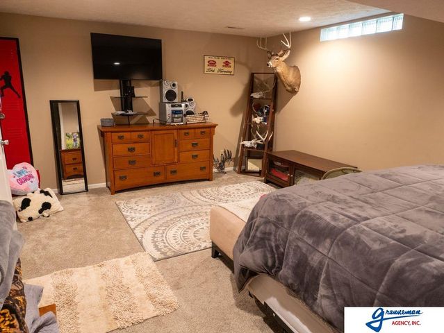 7061 E Maple Road, Holmesville, NE 68310