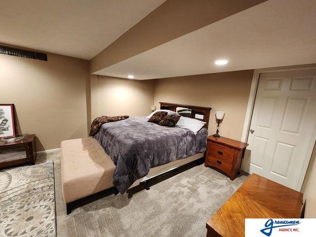 7061 E Maple Road, Holmesville, NE 68310