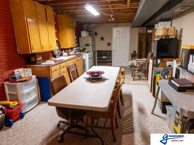 7061 E Maple Road, Holmesville, NE 68310