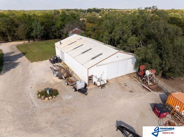 7061 E Maple Road, Holmesville, NE 68310