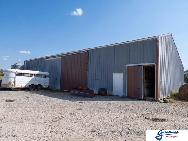 7061 E Maple Road, Holmesville, NE 68310