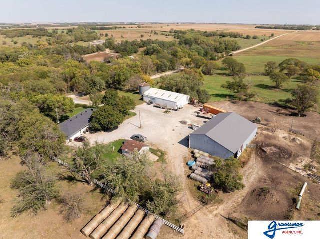 7061 E Maple Road, Holmesville, NE 68310