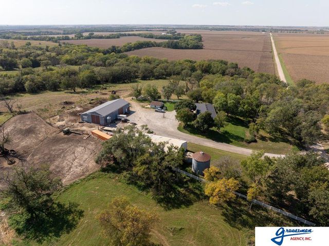 7061 E Maple Road, Holmesville, NE 68310