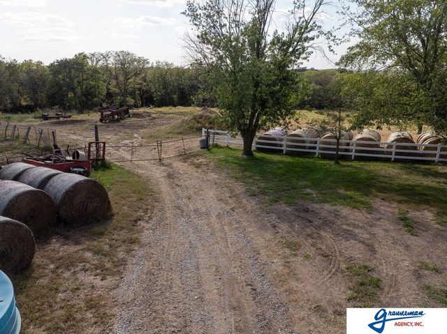 7061 E Maple Road, Holmesville, NE 68310