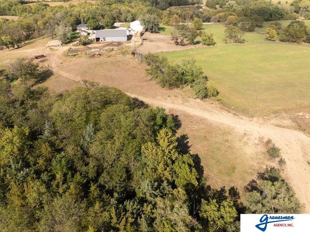 7061 E Maple Road, Holmesville, NE 68310