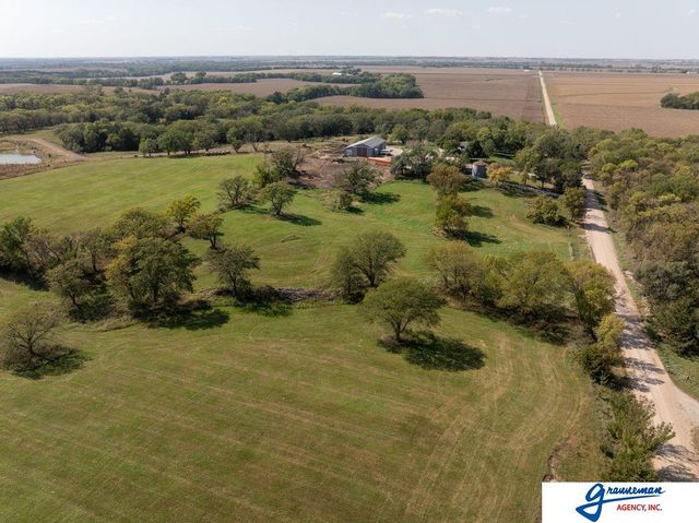 7061 E Maple Road, Holmesville, NE 68310