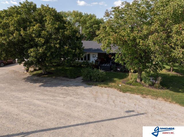 7061 E Maple Road, Holmesville, NE 68310