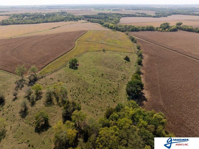 7061 E Maple Road, Holmesville, NE 68310