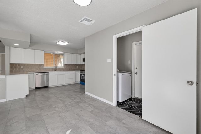 11406 Caesar Drive, Houston, TX 77477