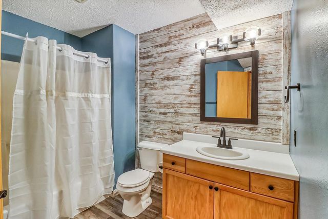 4562 50th Street S, Moorhead, MN 56560