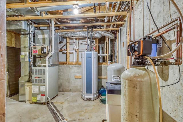 4562 50th Street S, Moorhead, MN 56560