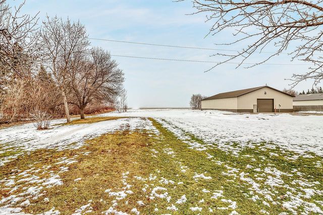 4562 50th Street S, Moorhead, MN 56560