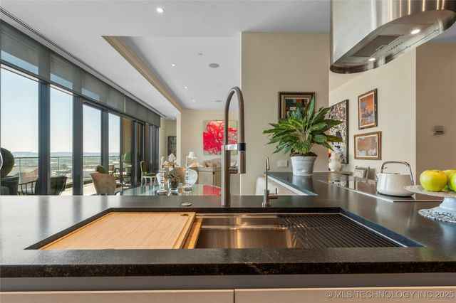 405 N Main Street 7E, Tulsa, OK 74103