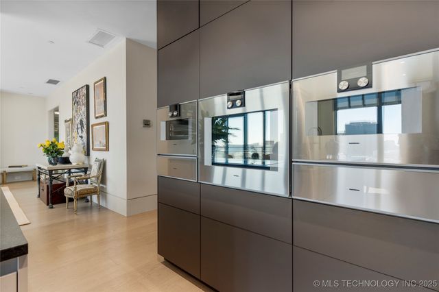 405 N Main Street 7E, Tulsa, OK 74103