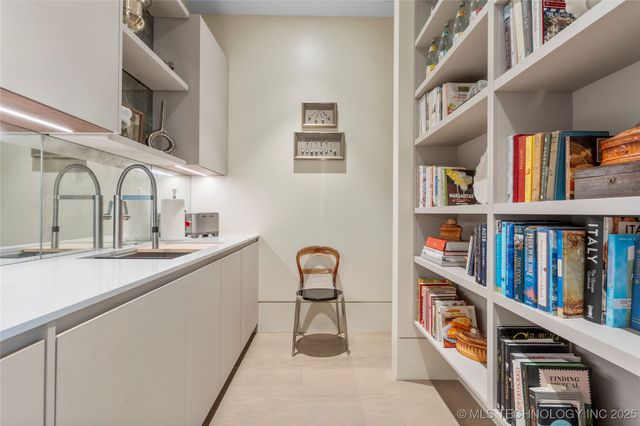 405 N Main Street 7E, Tulsa, OK 74103